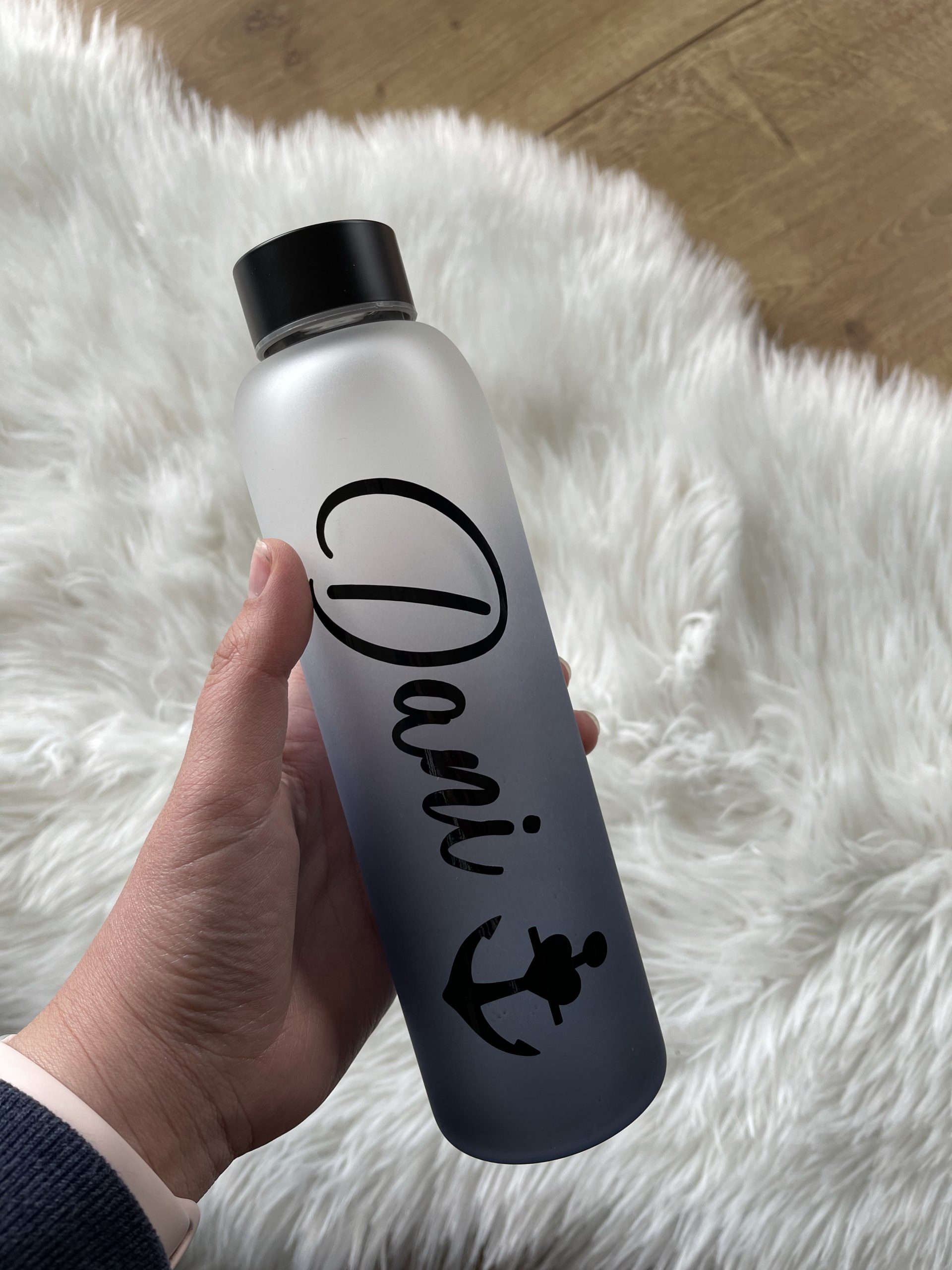 Personalisierte Glas-Trinkflasche Schwarz 550ml – Bild 4