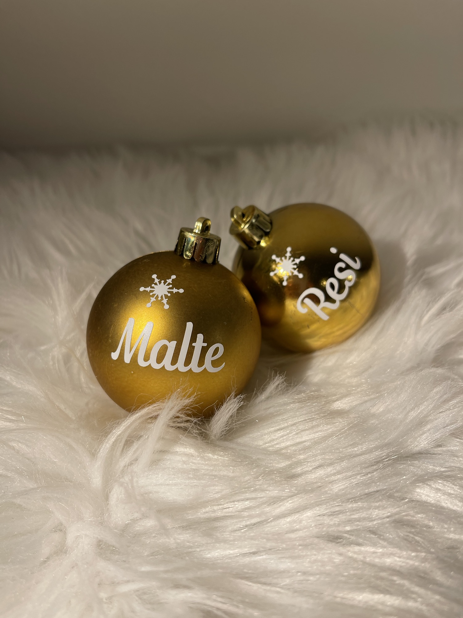 Personalisierte Weihnachtskugel aus Kunststoff – Bild 7